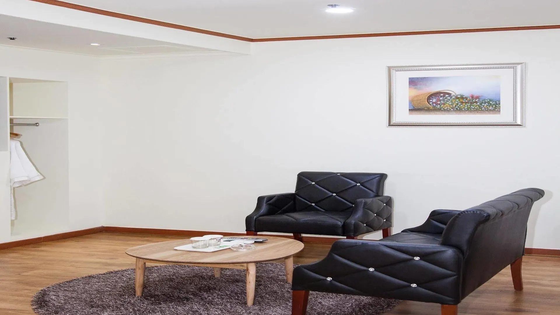 Noblesse Tourist Hotel Seul 3*,